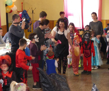 Maškarný ples rodičmi - Farsangi bál szülőkkel 2019