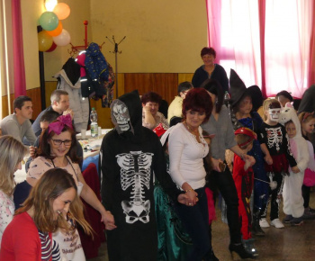 Maškarný ples rodičmi - Farsangi bál szülőkkel 2019