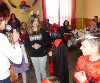 Maškarný ples rodičmi - Farsangi bál szülőkkel 2019